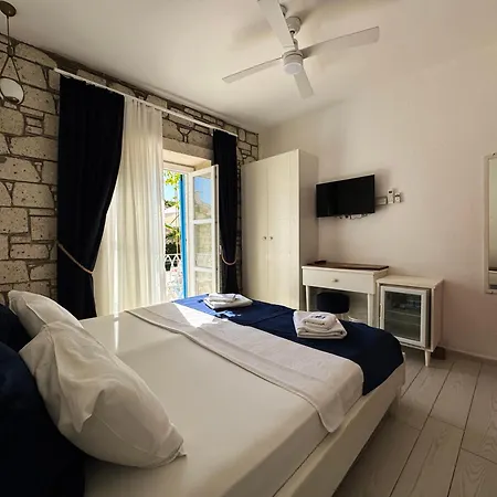 Peri Bed & Breakfast 4*
