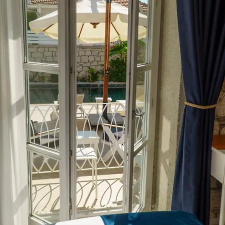 Peri Bed & Breakfast